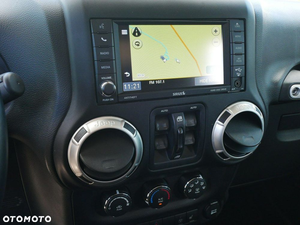 Jeep Wrangler 3.6 Unlim X - 17