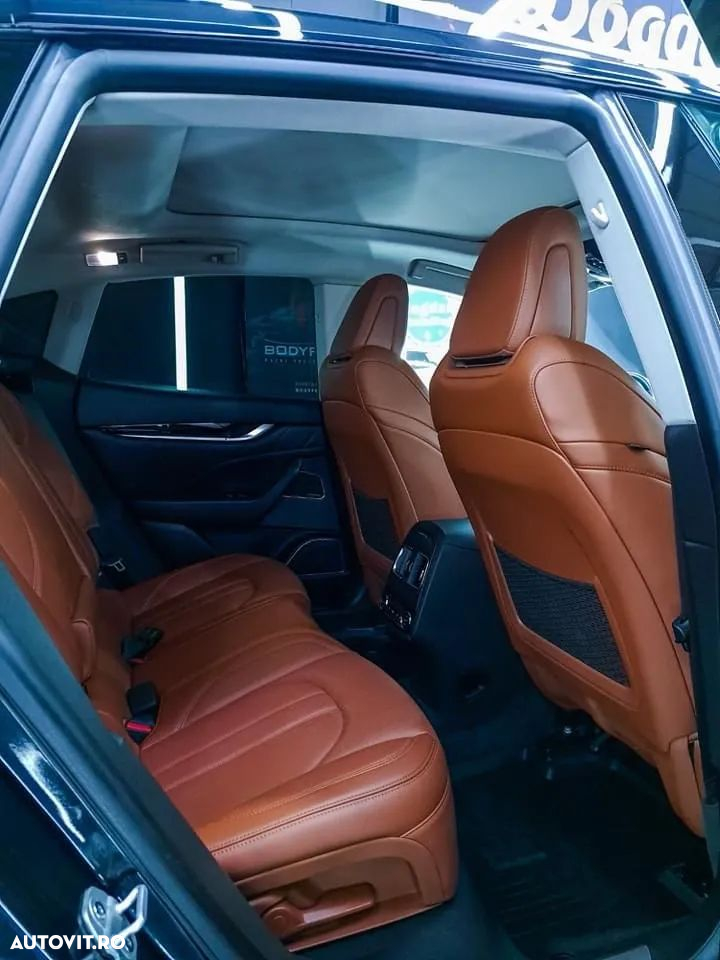 Maserati Levante - 8