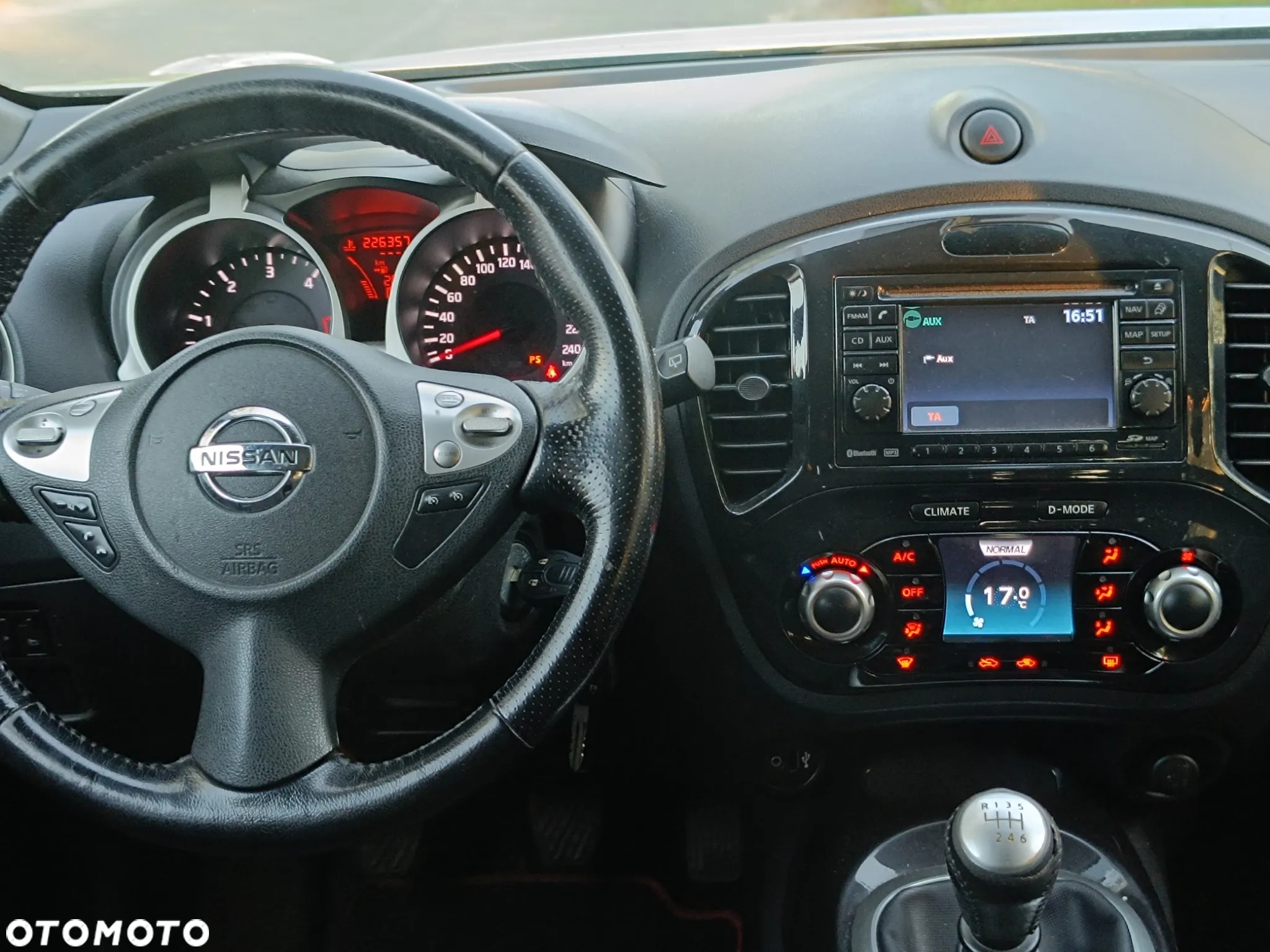 Nissan Juke 1.5 dCi N-Connecta - 8