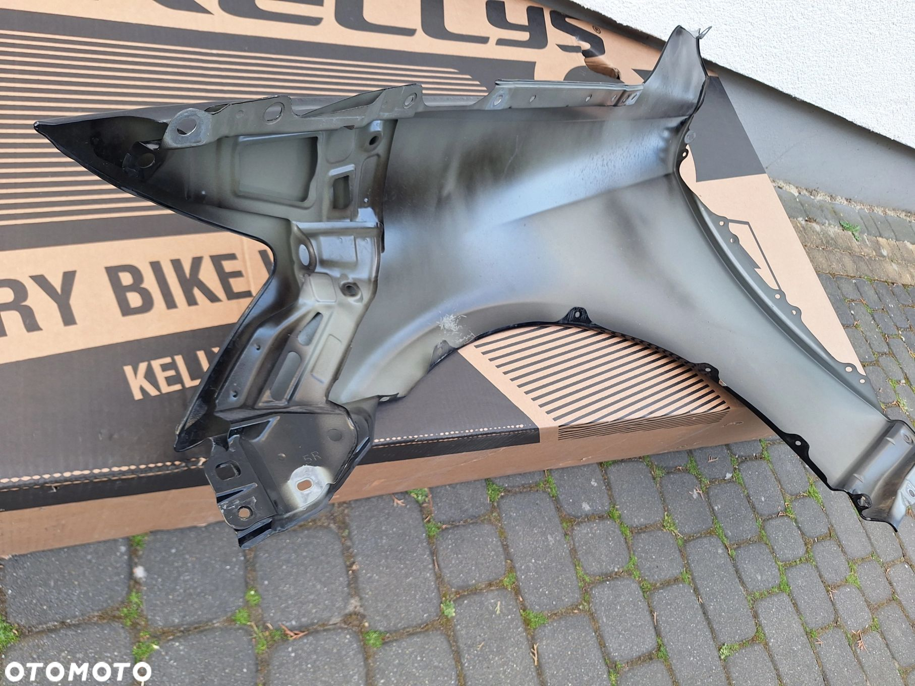 LEXUS IS II LIFT 09-13 ORYG B.ŁADNY BŁOTNIK PRZÓD PRZEDNI PRAWY WYSYŁKA 24H - 10