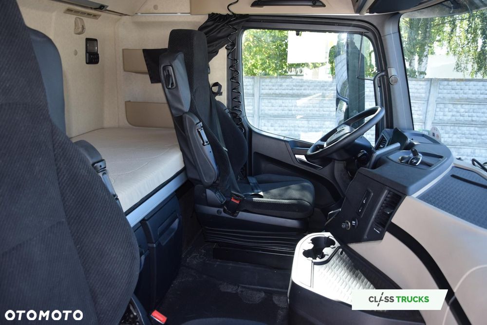 Mercedes-Benz Actros 5 1845 BigSpace LED lights - 16
