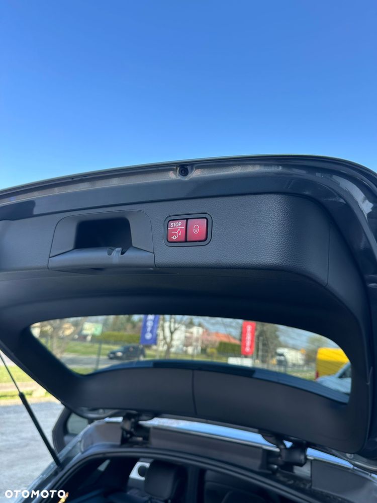 Mercedes-Benz GLC - 14