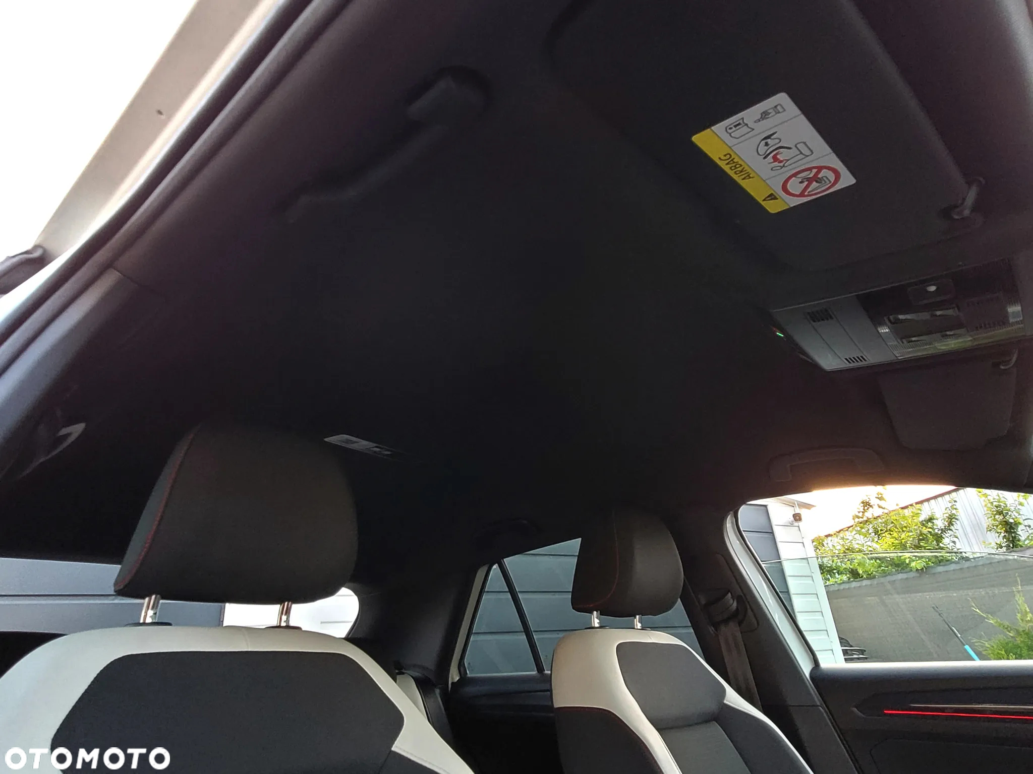 Volkswagen T-Roc - 27