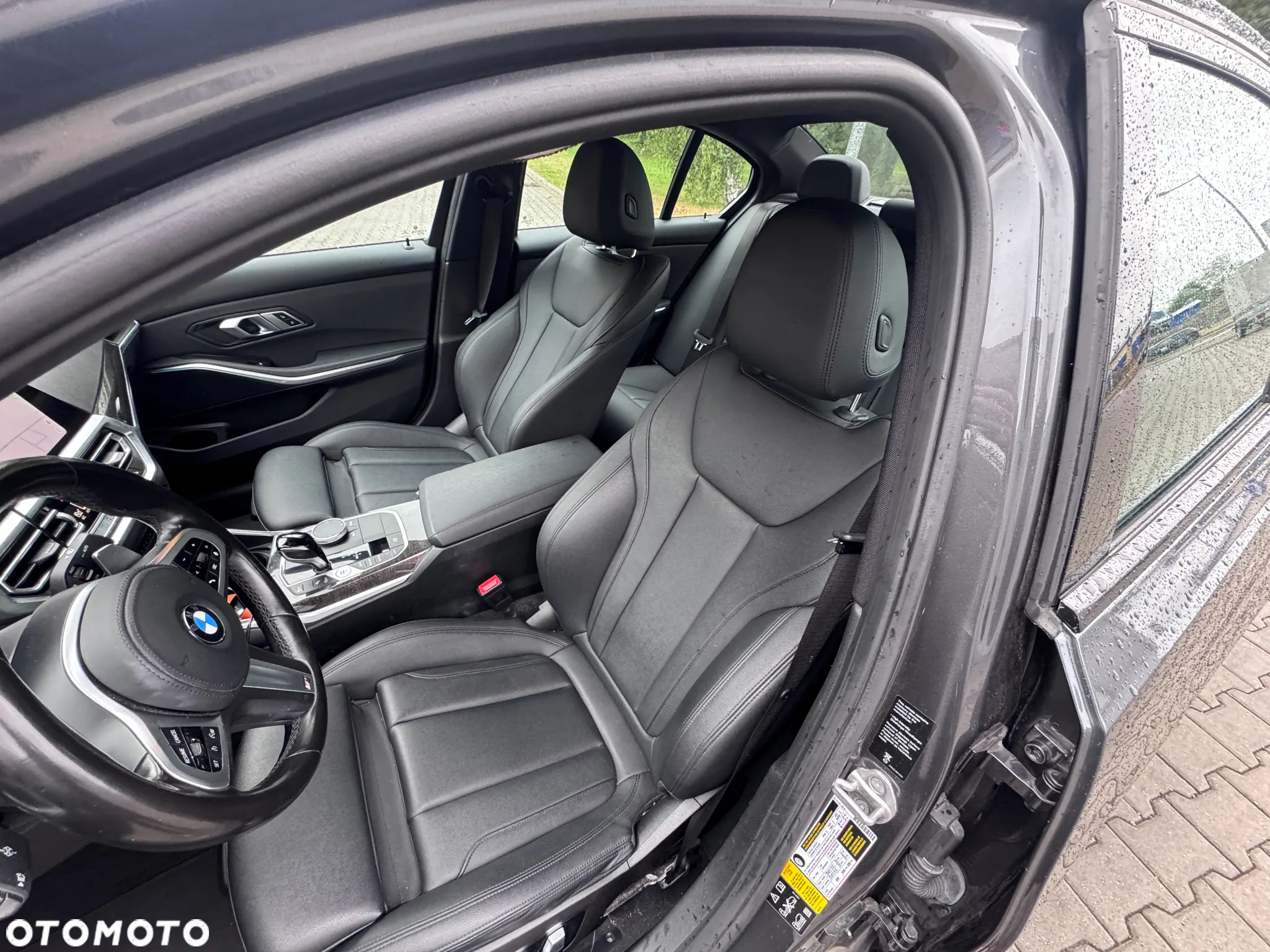 BMW Seria 3 330i xDrive M Sport - 9