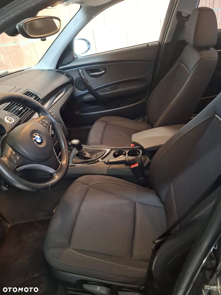 BMW Seria 1 118d DPF - 3