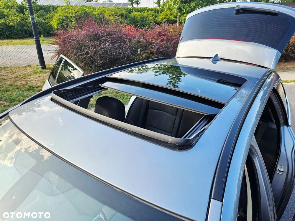 BMW Seria 5 520d - 29
