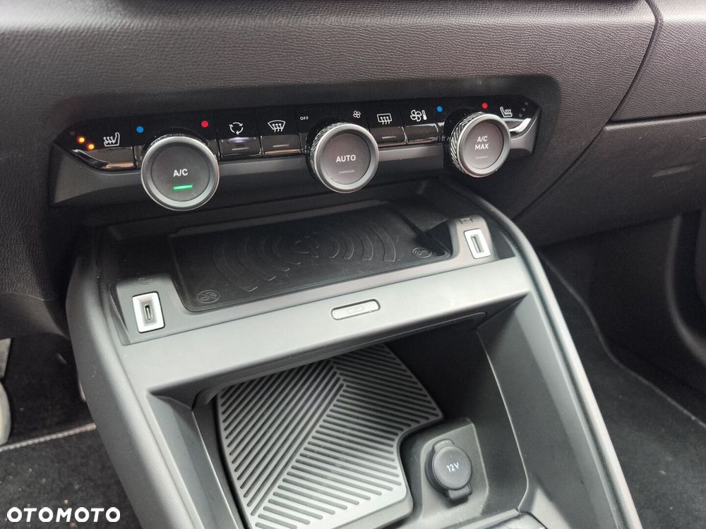 Citroën C4 1.2 PureTech Shine S&S EAT8 - 11