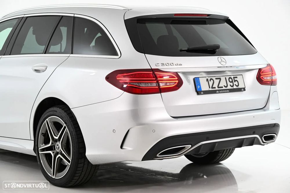 Mercedes-Benz C 300 de AMG Line - 12