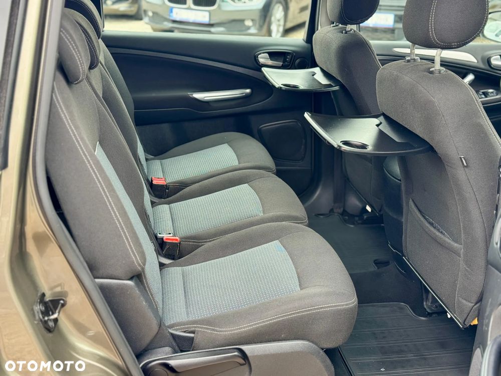 Ford Galaxy 2.0 FF Titanium - 37