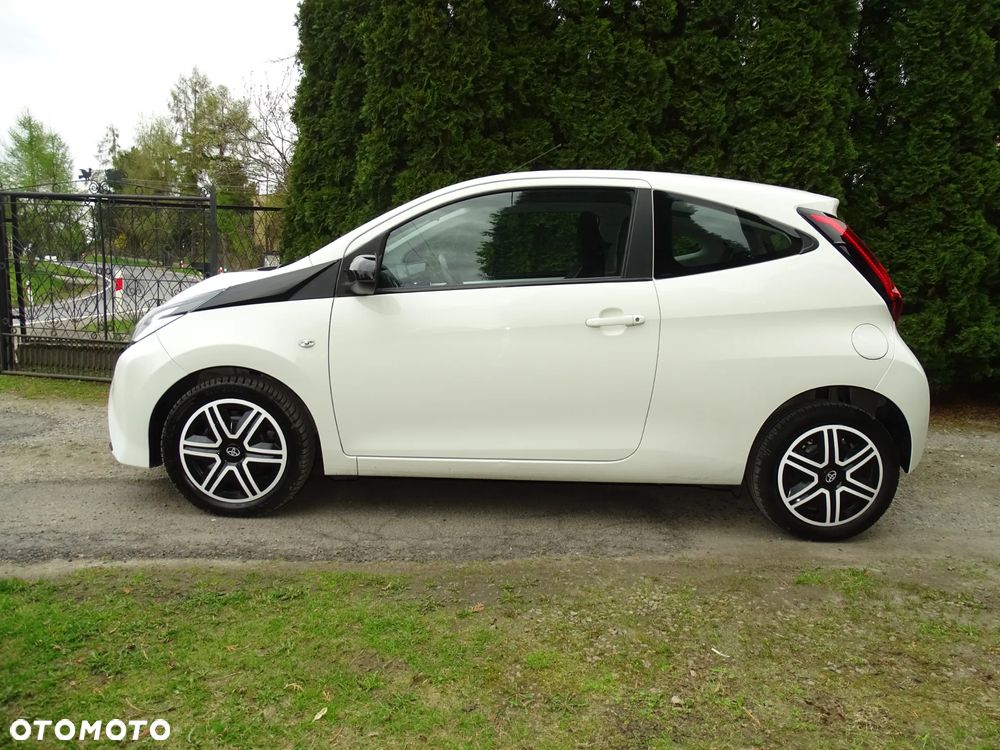 Toyota Aygo x-play - 7