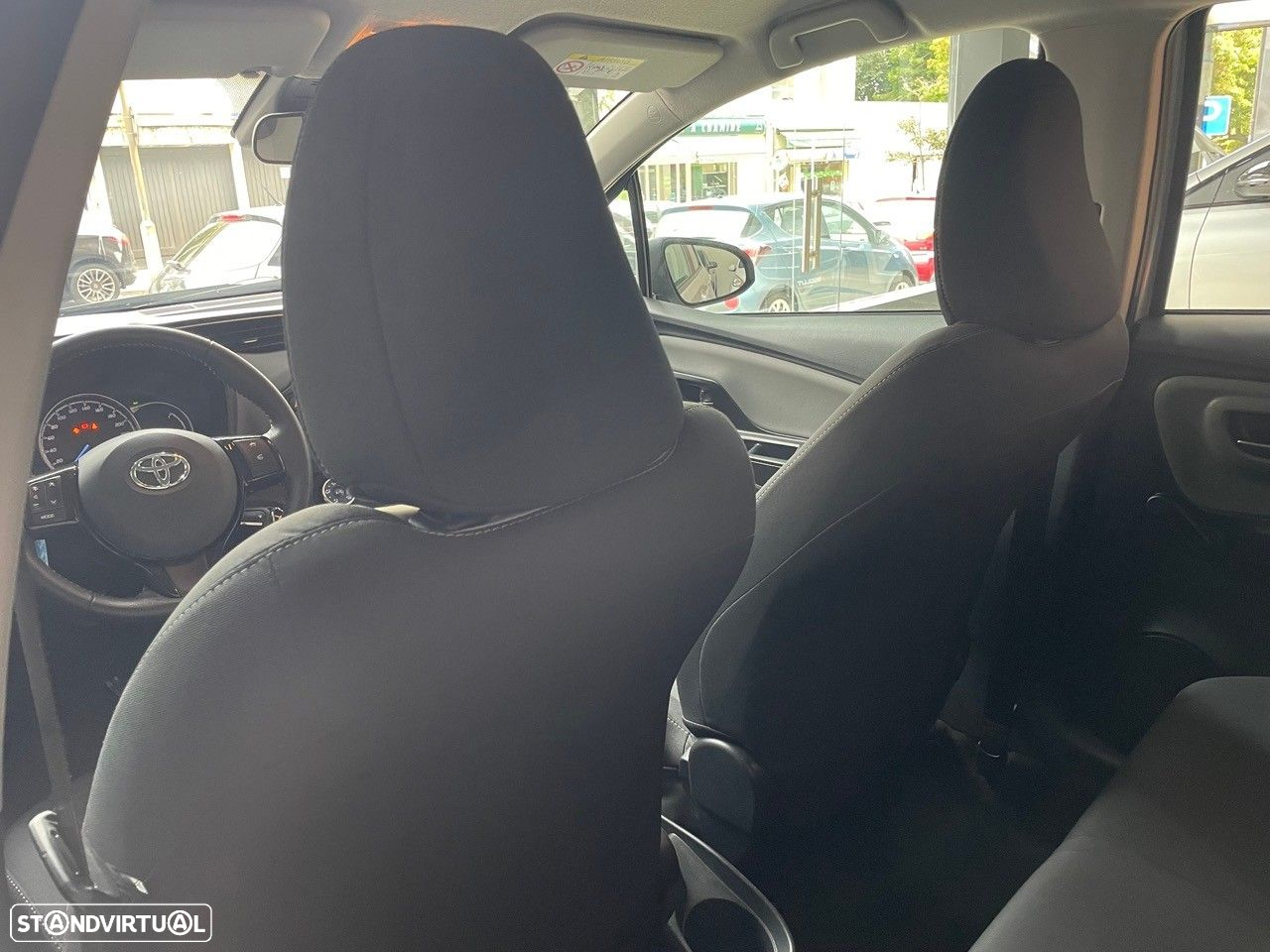 Toyota Yaris 1.0 VVT-i Comfort - 10