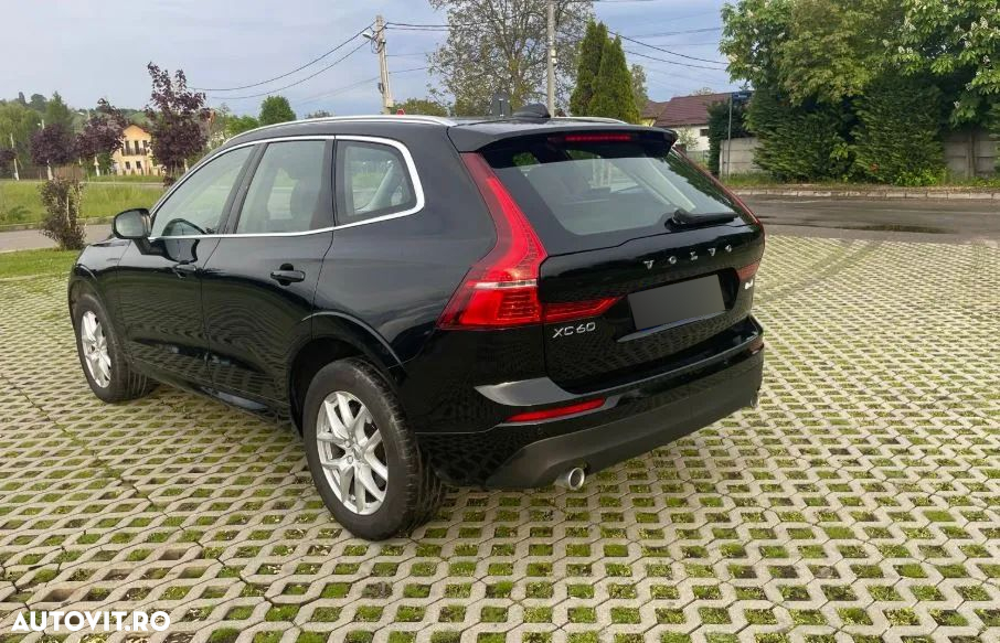 Volvo XC 60 D4 Momentum - 3
