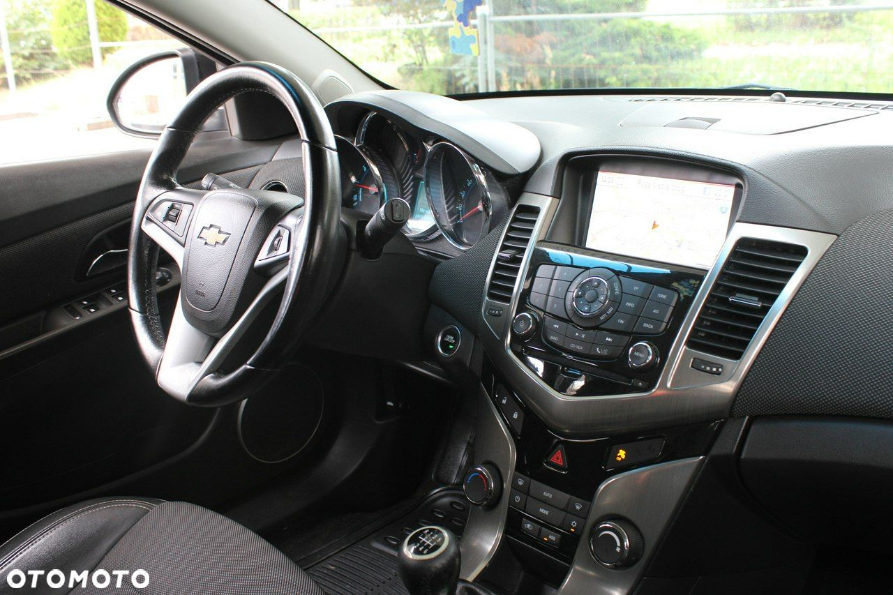 Chevrolet Cruze Station Wagon 1.4T LTZ+ - 25