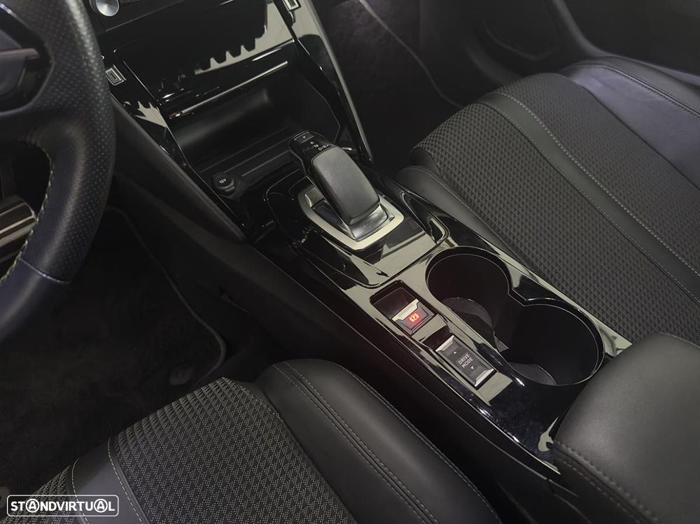 Peugeot e-208 50 kWh GT Line - 32