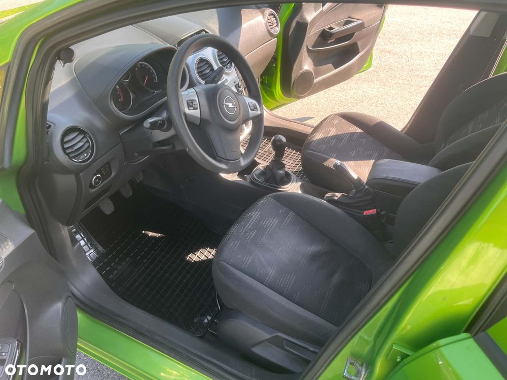 Opel Corsa 1.0 12V Essentia - 9