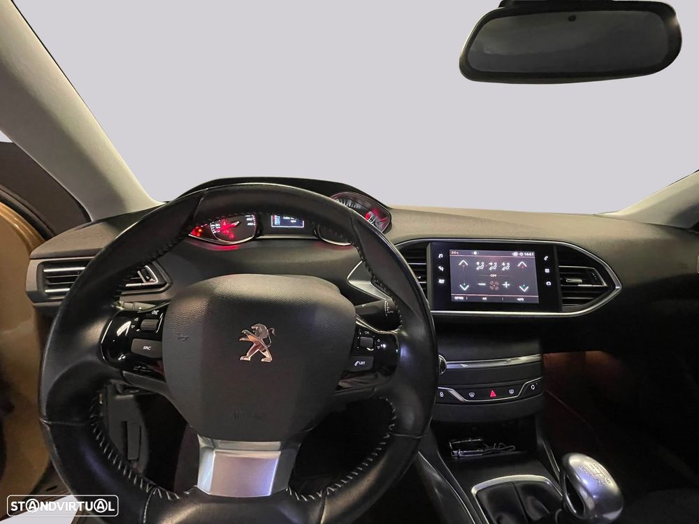 Peugeot 308 SW 1.2 PureTech Allure - 9