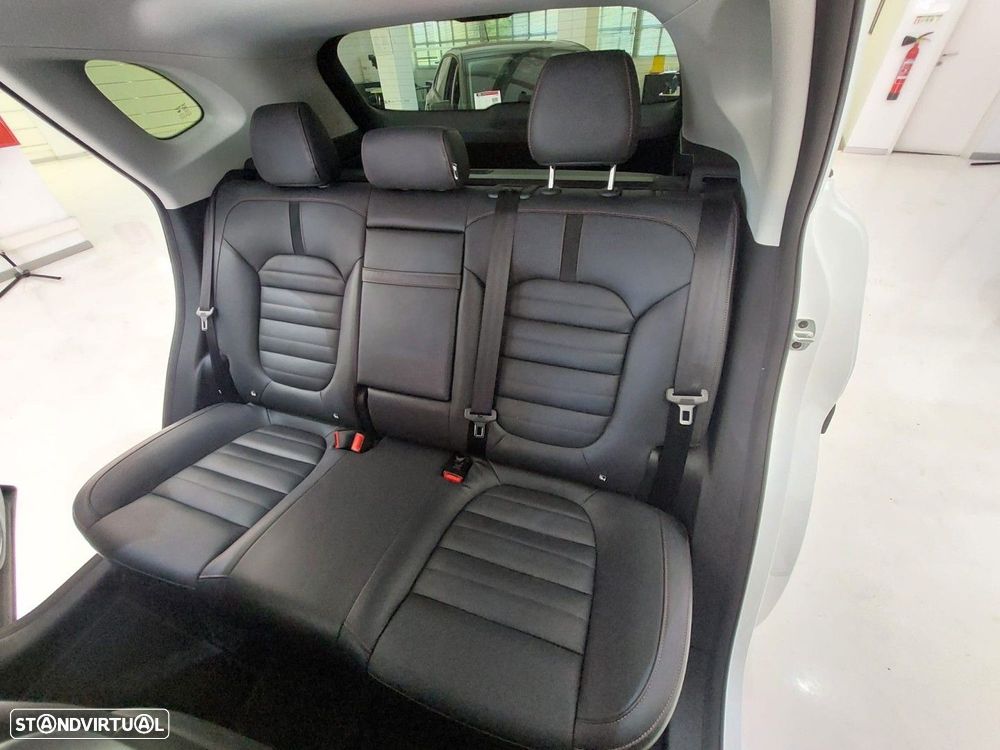 MG EHS 1.5T-GDI PHEV Luxury - 16