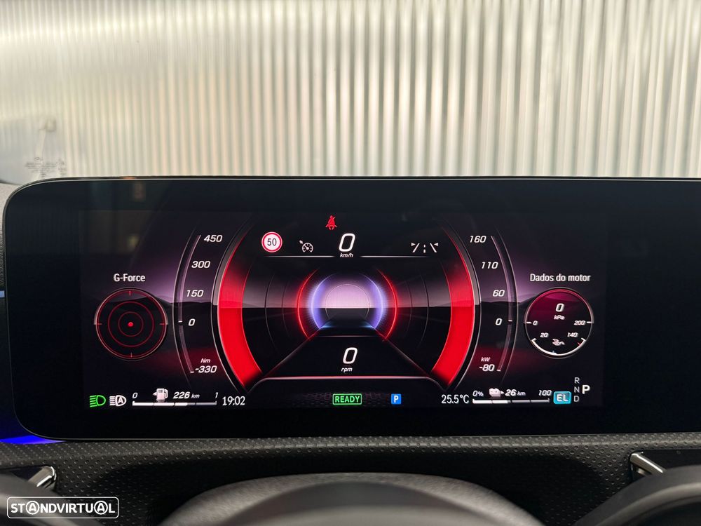 Mercedes-Benz A 250 e AMG Line - 26