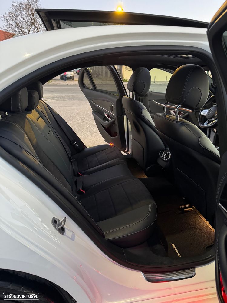 Mercedes-Benz E 300 e AMG Line - 8