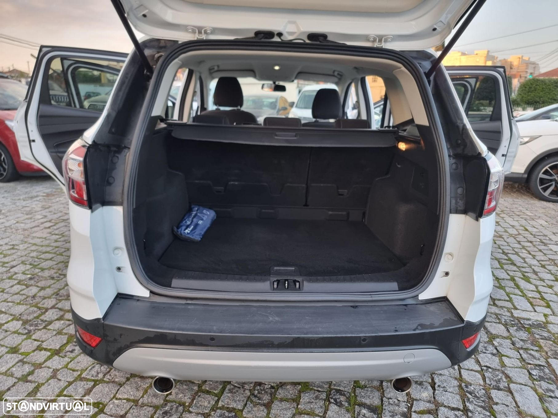 Ford Kuga 1.5 TDCi Titanium - 22