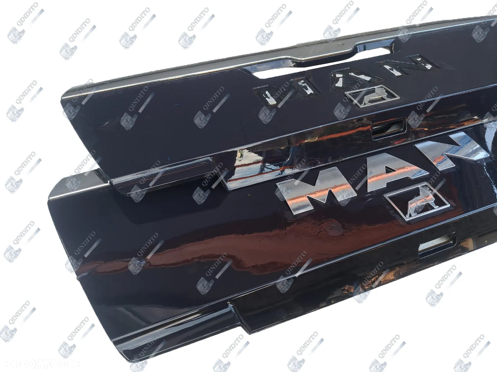 ATRAPA GRILL MAN TGX E5/E6  81611506065 - 2