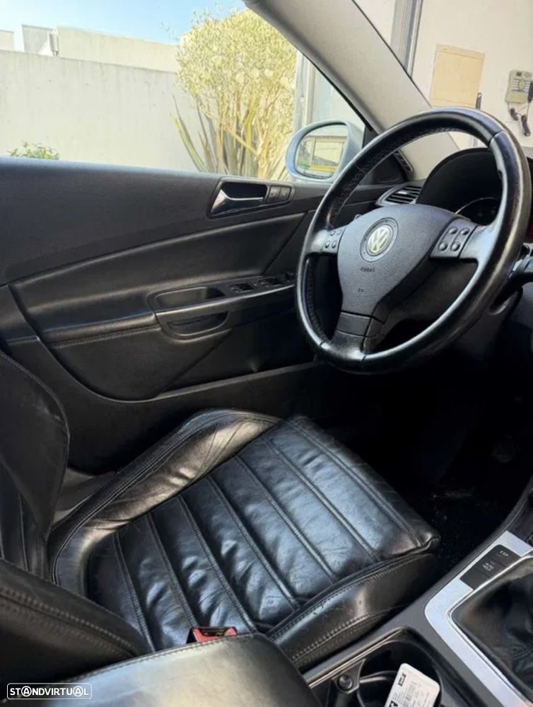 VW Passat 2.0 FSI 4Motion R-Line Edition - 7