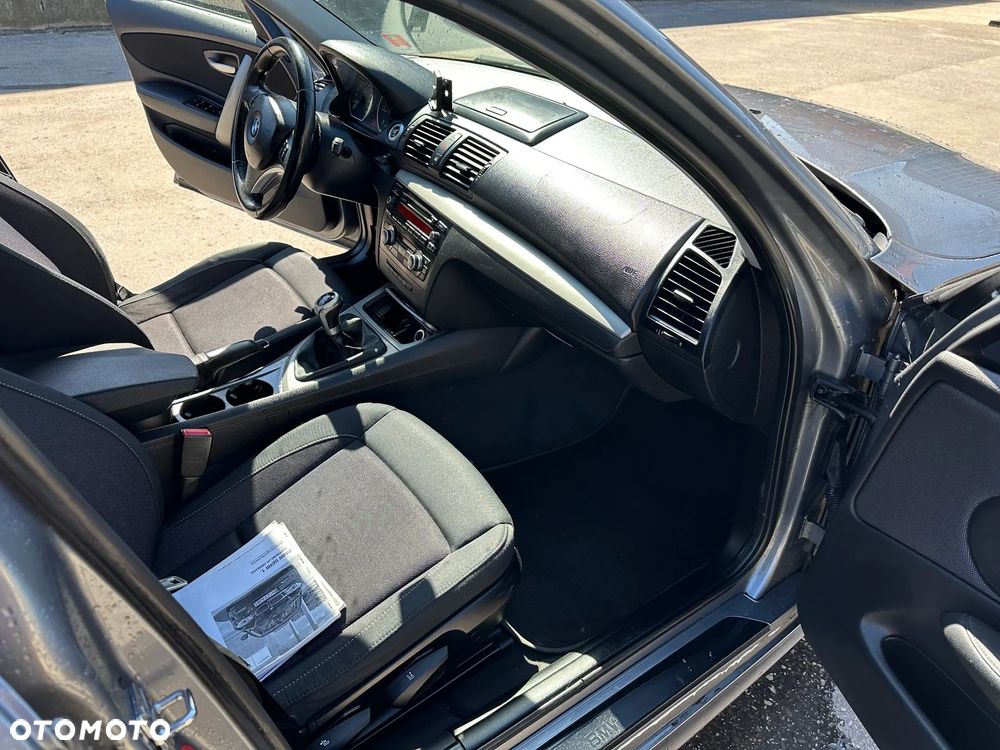 BMW Seria 1 118d - 11
