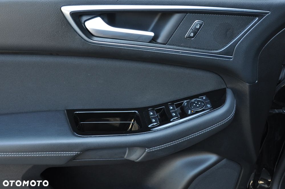 Ford S-Max 2.0 EcoBlue Titanium - 17