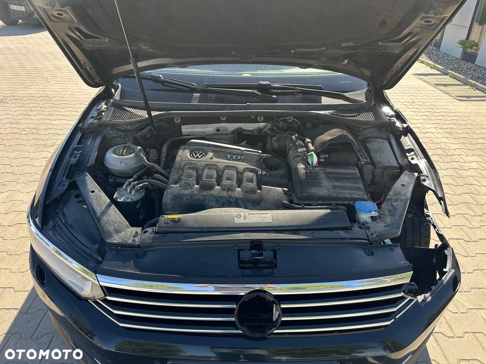 Volkswagen Passat - 14