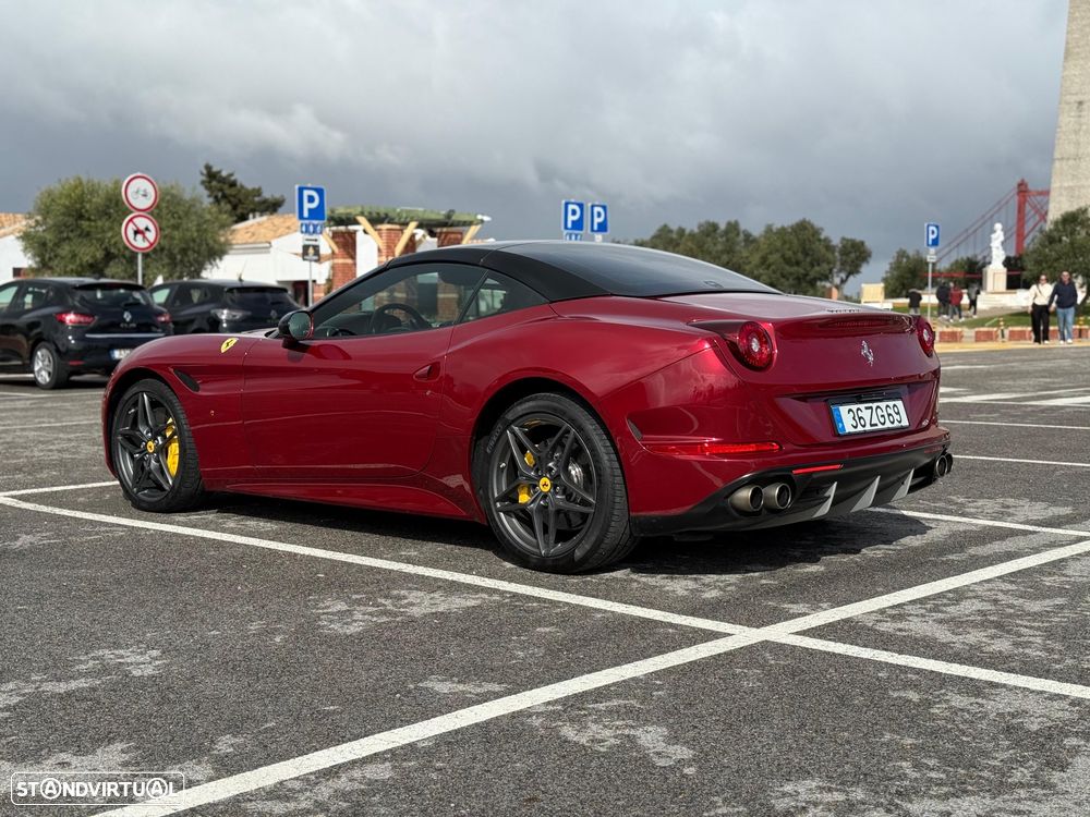 Ferrari California T - 43