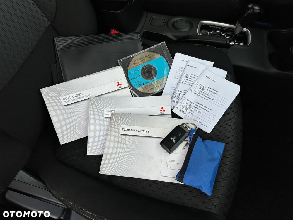 Mitsubishi Outlander - 26