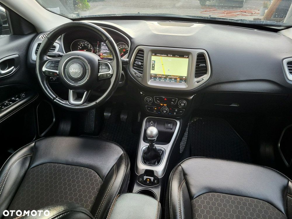 Jeep Compass - 15