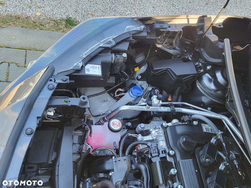 Toyota Yaris Cross Hybrid 1.5 Comfort - 33