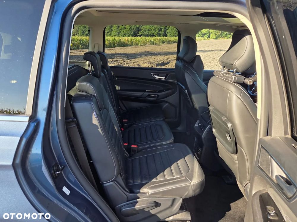 Ford Galaxy - 12