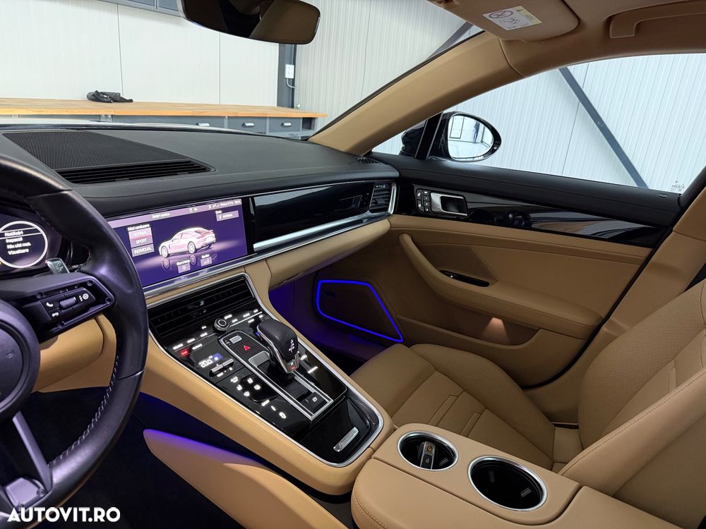 Porsche Panamera 4 Executive - 19
