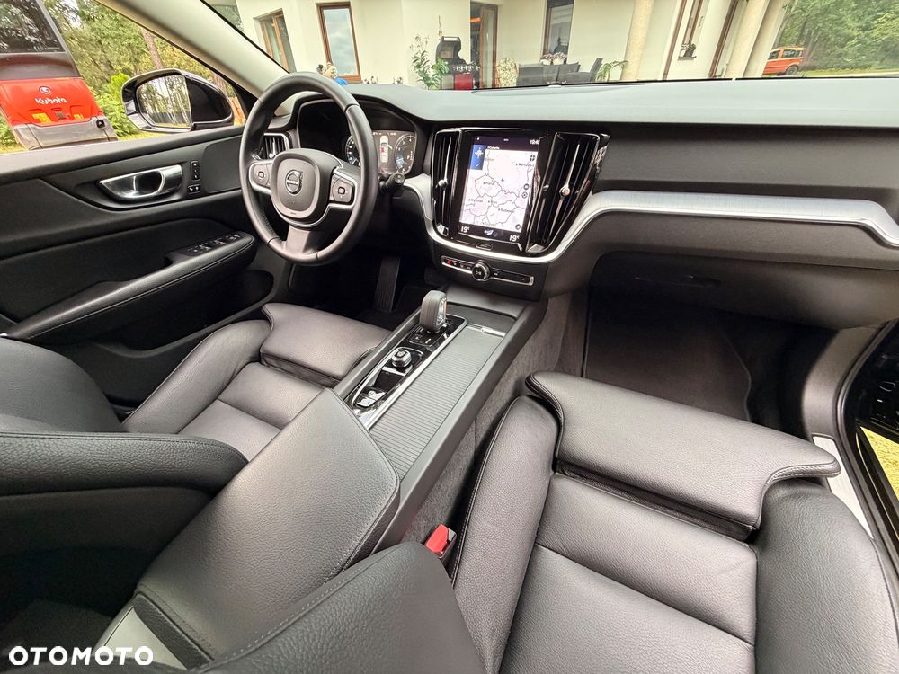 Volvo V60 T4 Geartronic Momentum Pro - 26