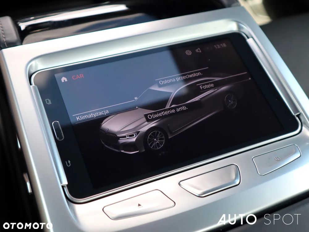 BMW Seria 7 - 37