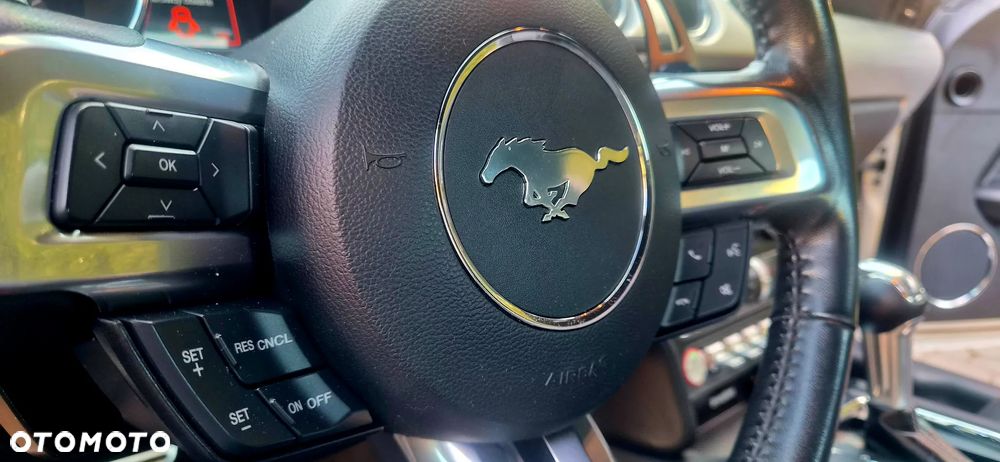 Ford Mustang 5.0 V8 GT - 23