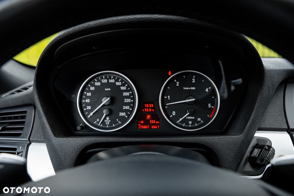 BMW X5 xDrive40d - 29