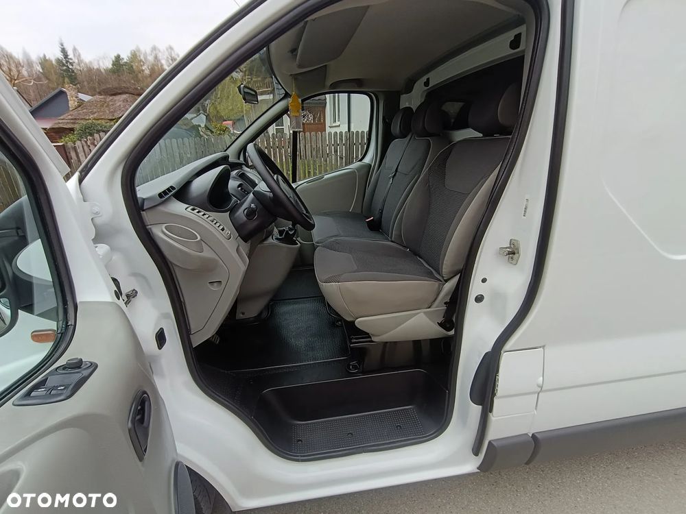 Opel Vivaro - 9