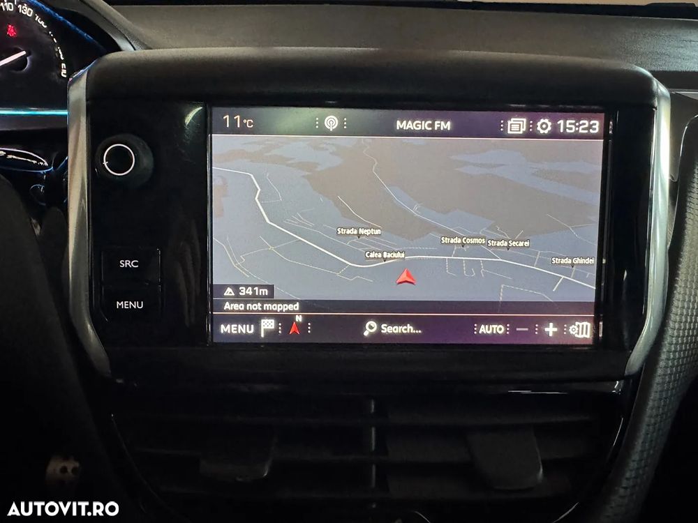 Peugeot 2008 PureTech 110 Stop&Start EAT6 Crossway - 13