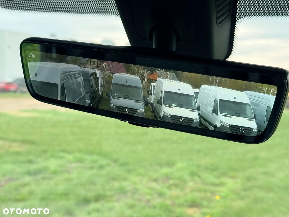 Mercedes-Benz Sprinter - 19