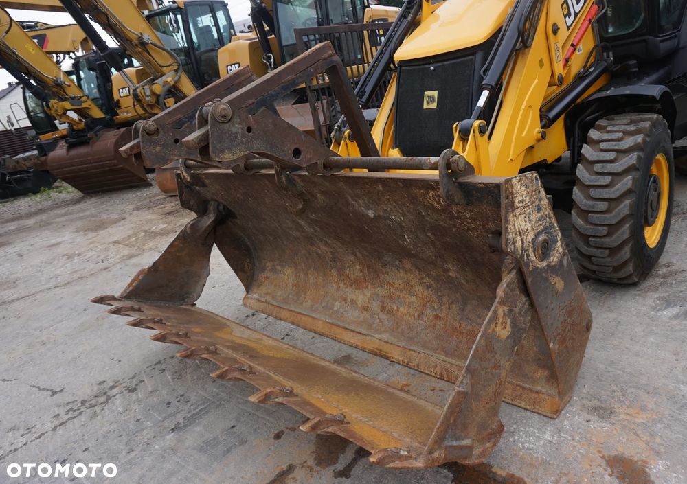 JCB 3 CX - 7