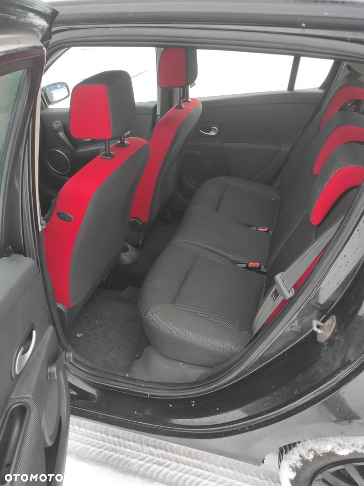 Renault Clio 1.2 16V Ripcurl - 11