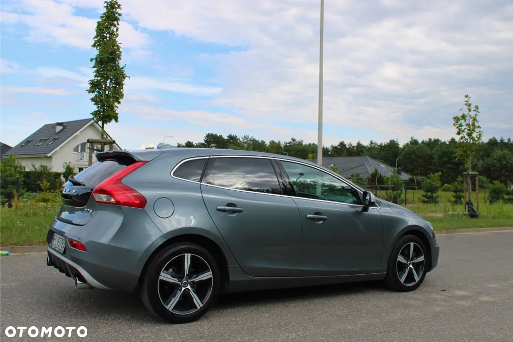 Volvo V40 D3 Drive-E R-Design Momentum - 8