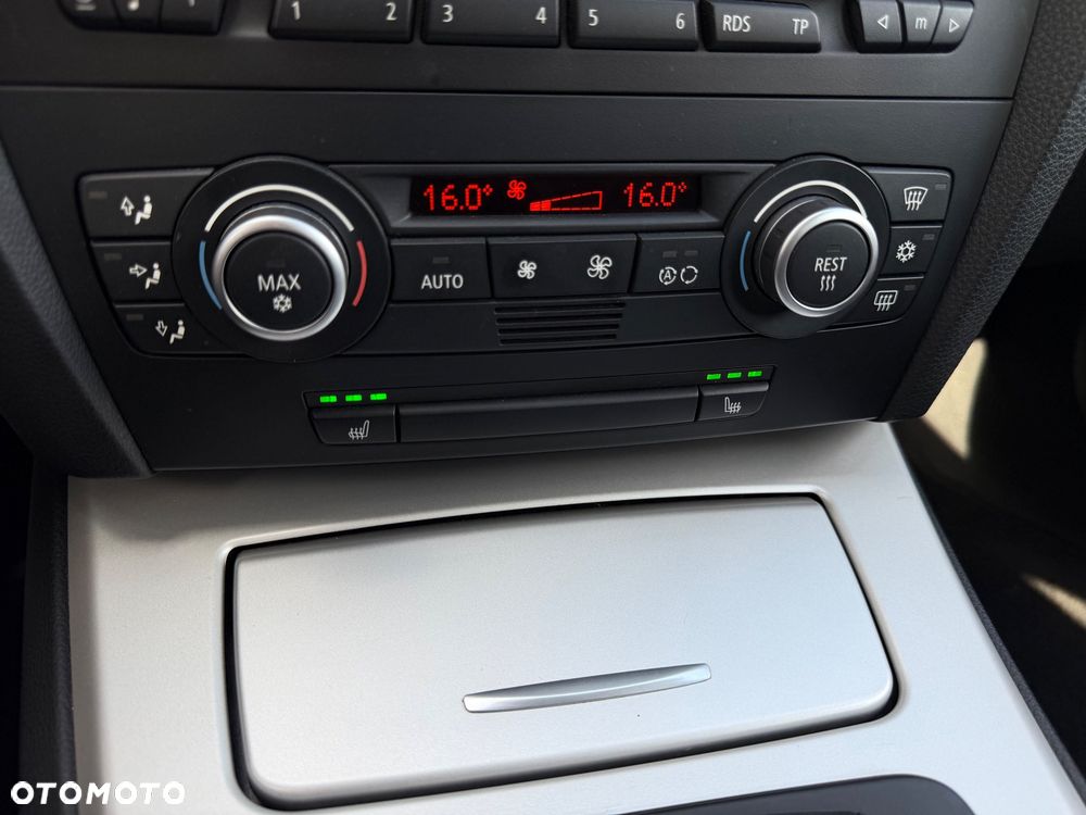 BMW Seria 3 320i Edition Sport - 17