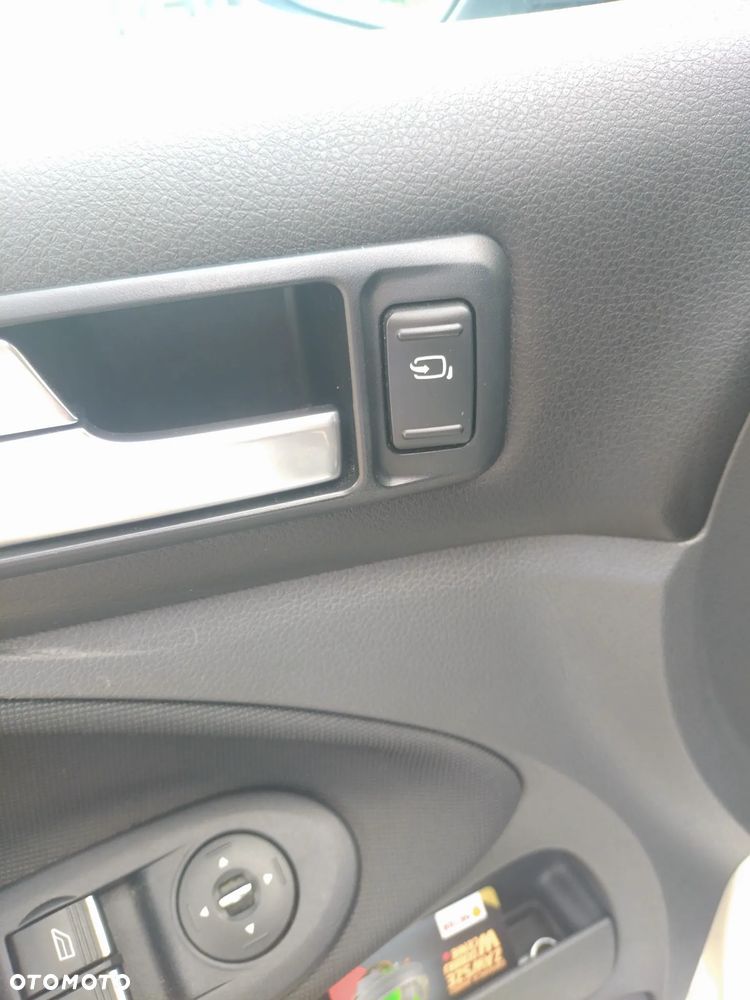 Ford C-MAX 1.8 Titanium - 9