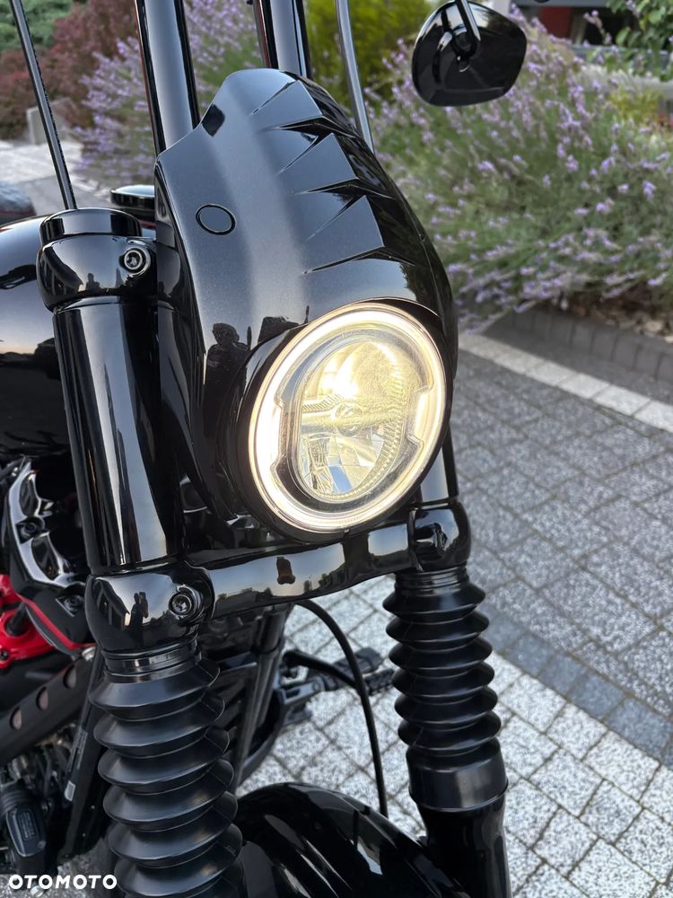Harley-Davidson Softail Street Bob - 14