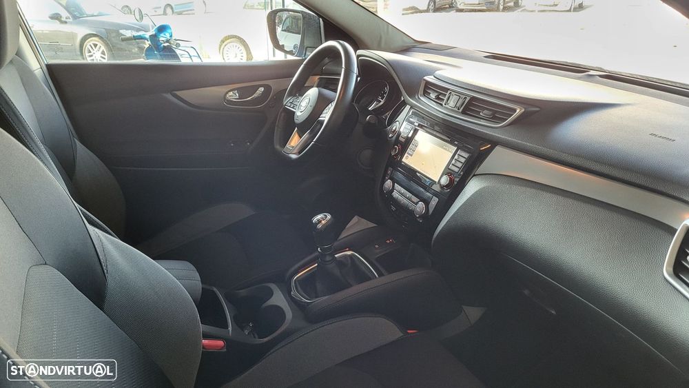 Nissan Qashqai 1.5 dCi N-Connecta J18 - 7