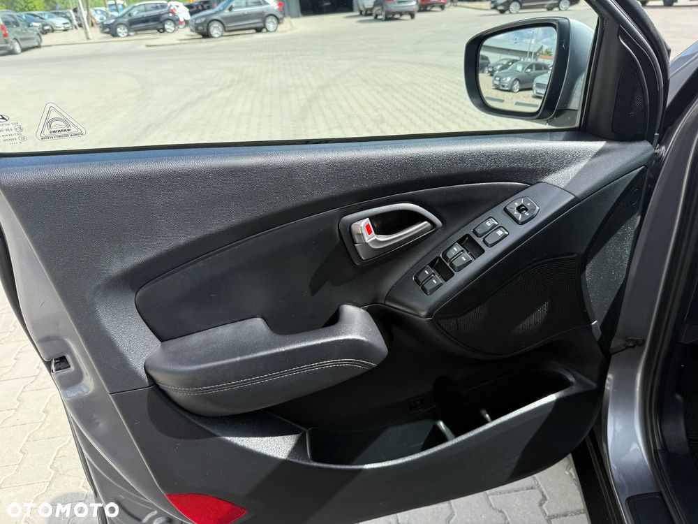 Hyundai ix35 1.6 2WD blue Comfort - 20